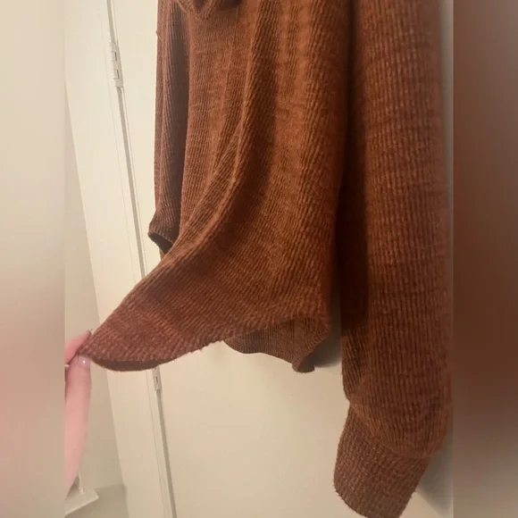 SO Hoodie - Picture 7 of 9